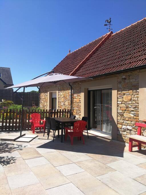 Plouigneau La Maison Des Chevreuils מראה חיצוני תמונה